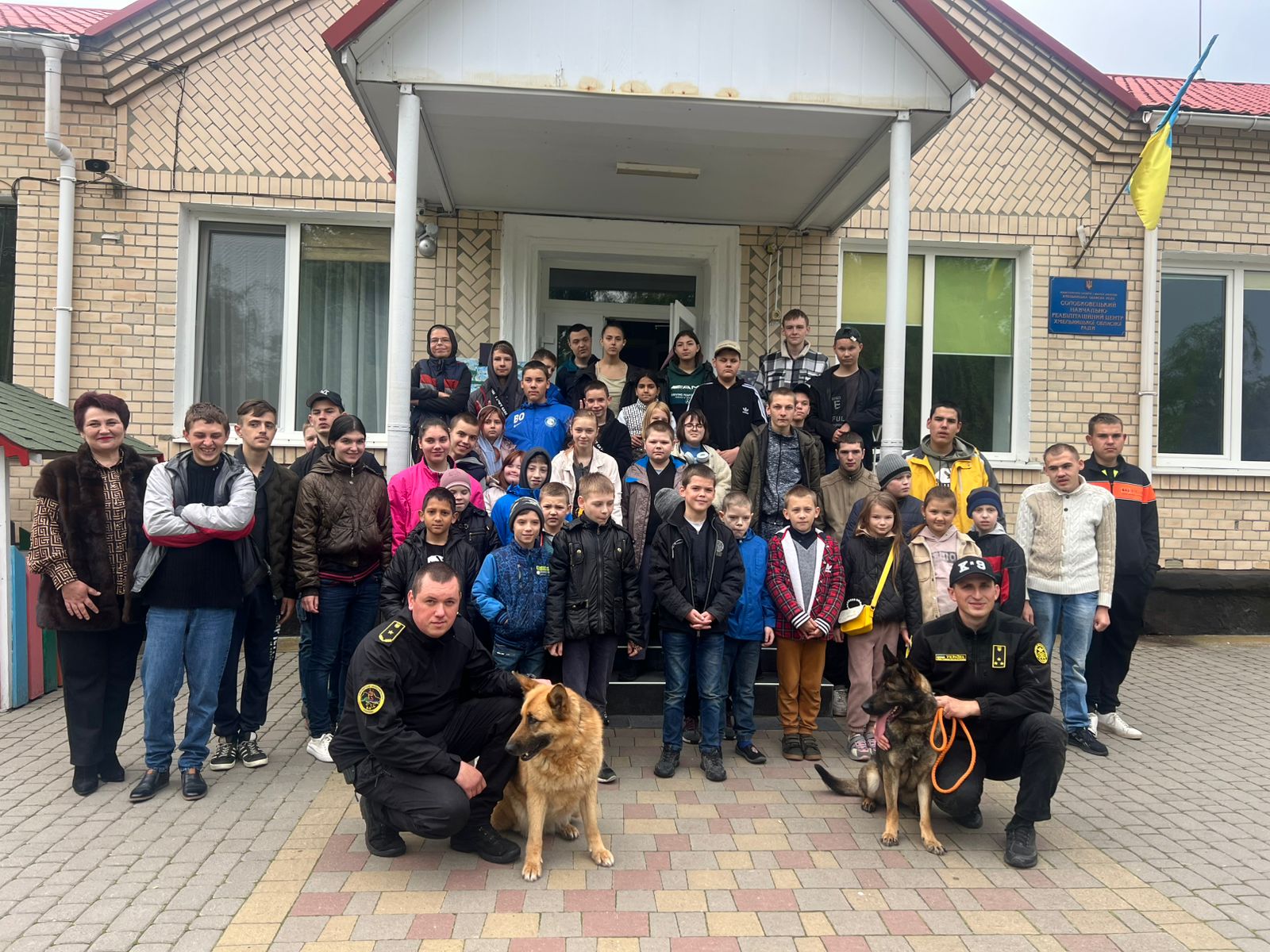 You are currently viewing Canine Teams Visit Solobkivtsi Educational and Rehabilitation Center